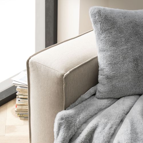 Bugatti - Felldecke hellgrau