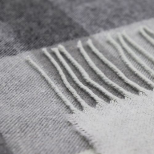 Biederlack Fransenplaid - Harmony grey