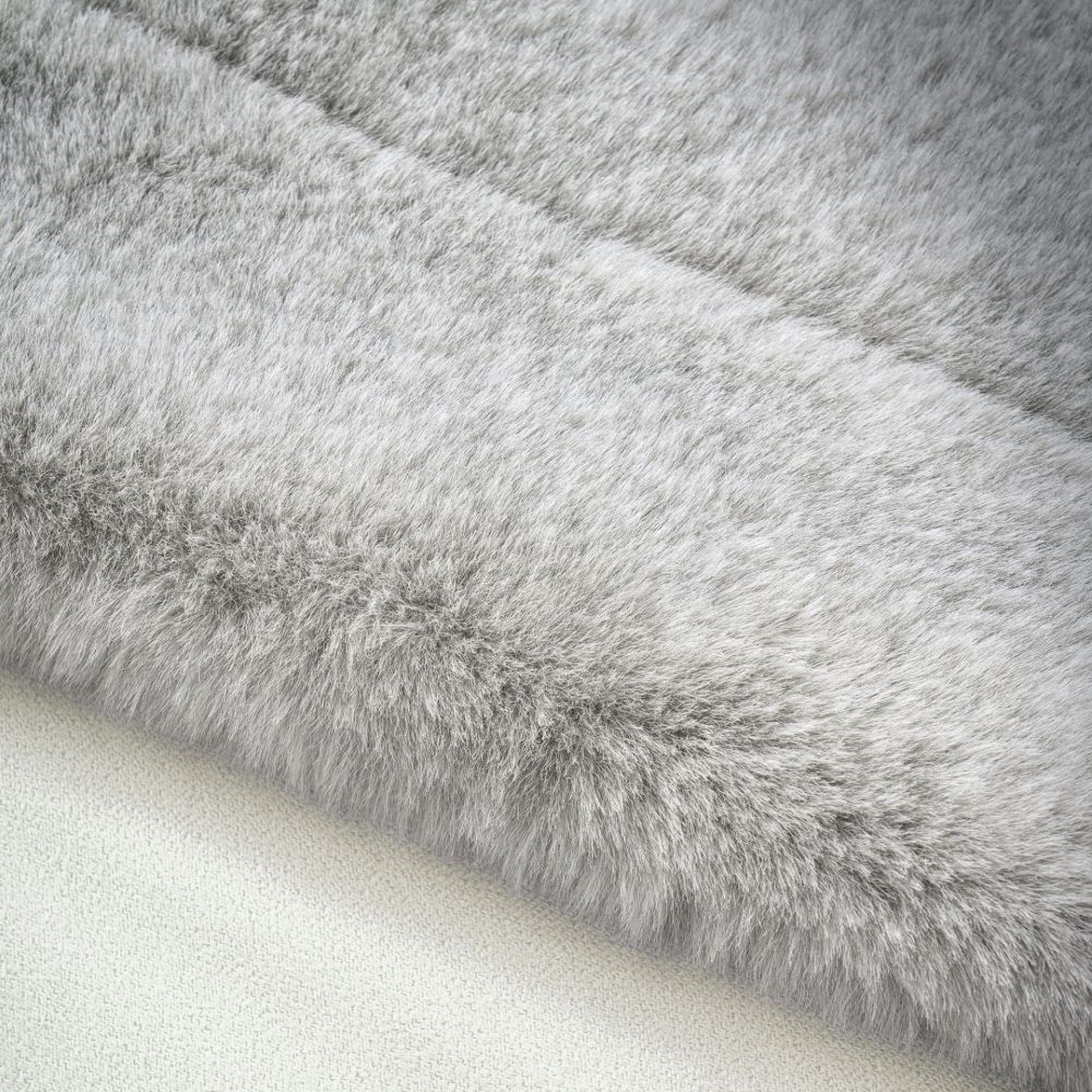 Bugatti - Felldecke hellgrau